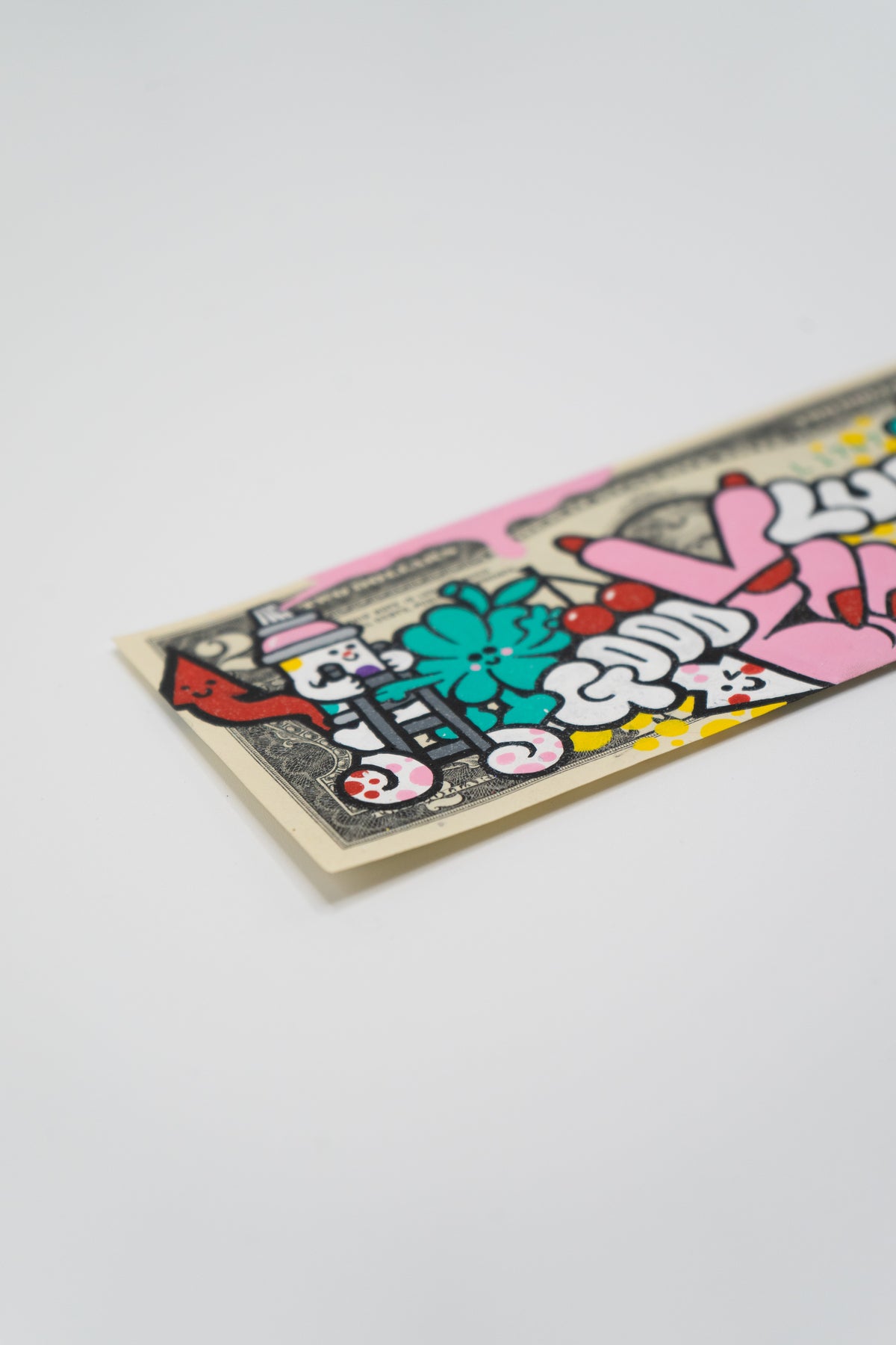 Yubia - 2$ - 200 DOLLARS BILL SHOW - Circus Network Street Art and Illustration in Porto Portugal