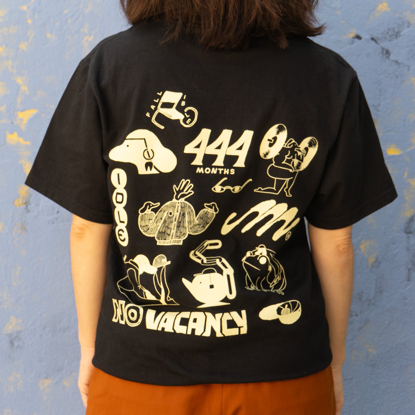 Min - Mostly Fine T-shirt - Circus Network Street Art and Illustration in Porto Portugal