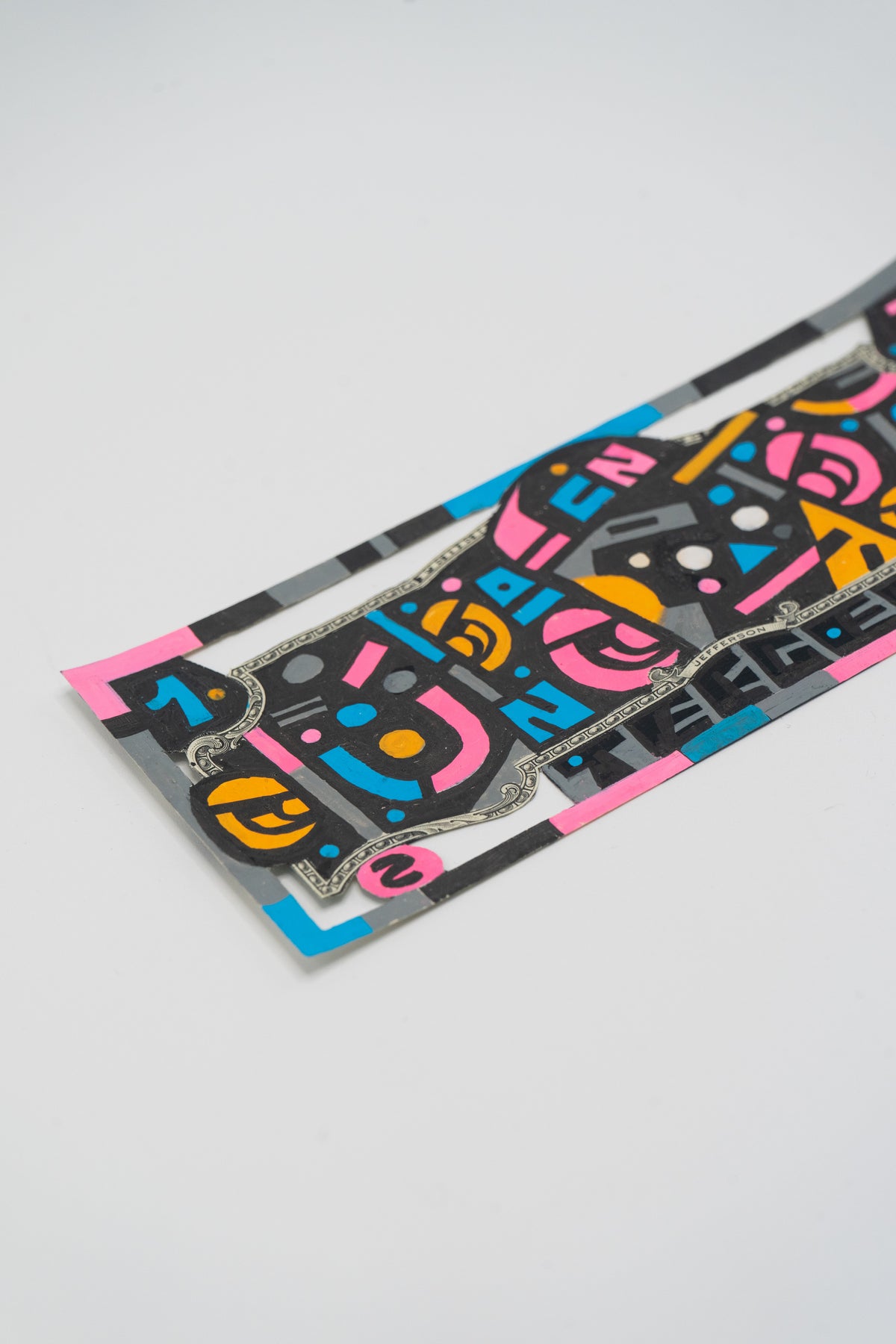 Thijmen Geluk - 2$ - 200 DOLLARS BILL SHOW - Circus Network Street Art and Illustration in Porto Portugal