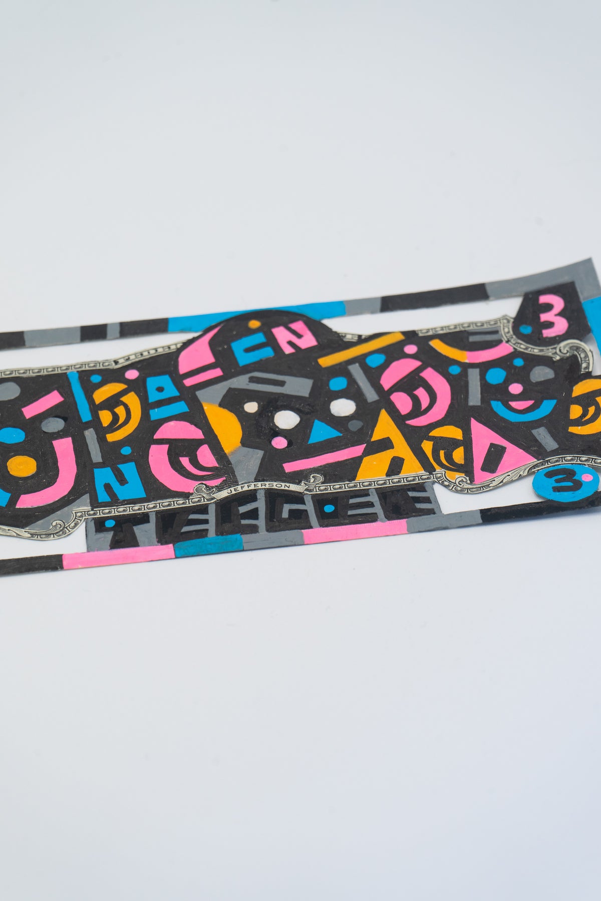 Thijmen Geluk - 2$ - 200 DOLLARS BILL SHOW - Circus Network Street Art and Illustration in Porto Portugal