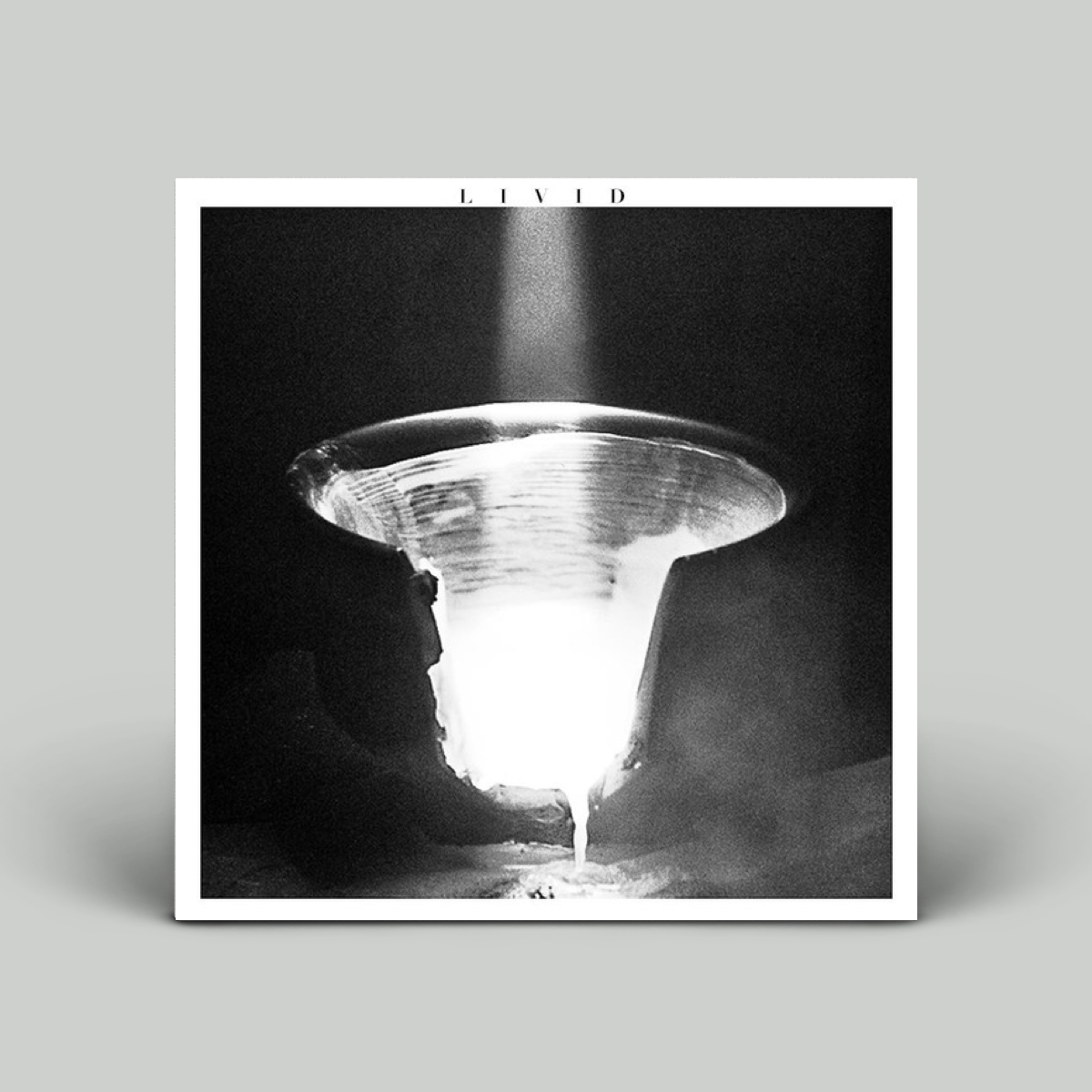 azul-revolto – LIVID