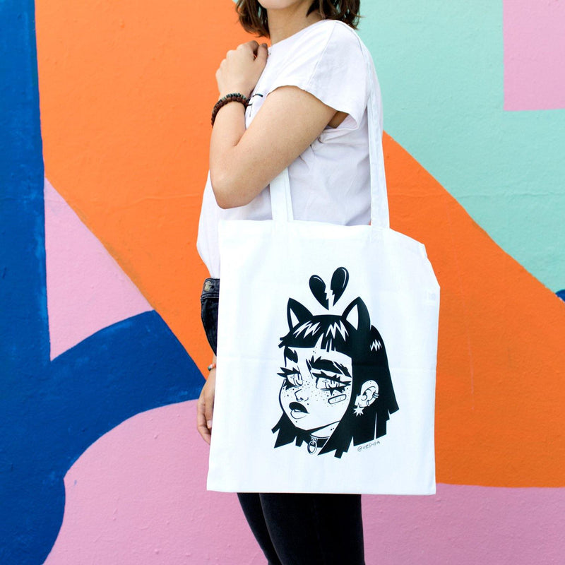 Veshpa - Broken Heart - Circus Network Street Art and Illustration