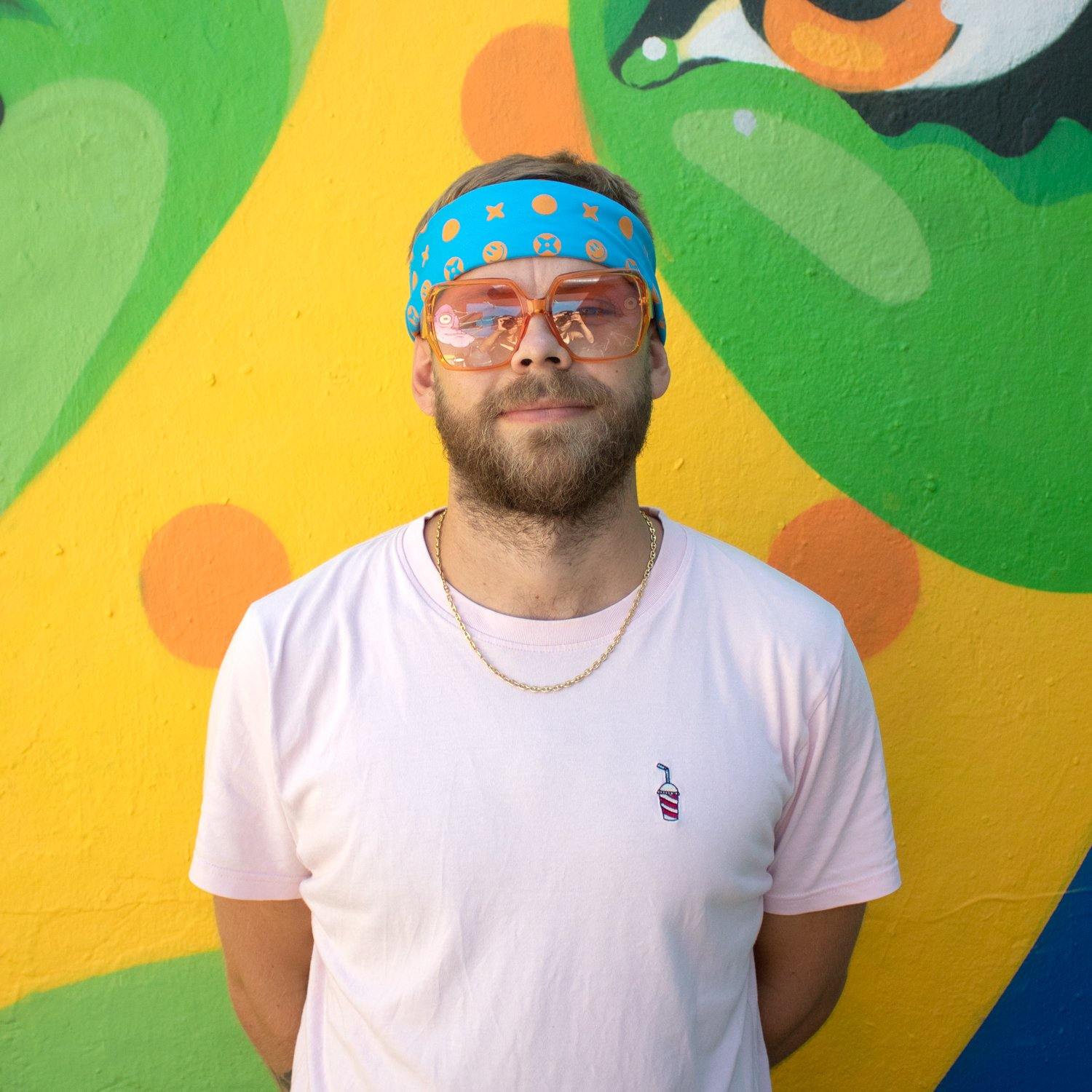 John Beijer - Scarf - Circus Network Street Art and Illustration
