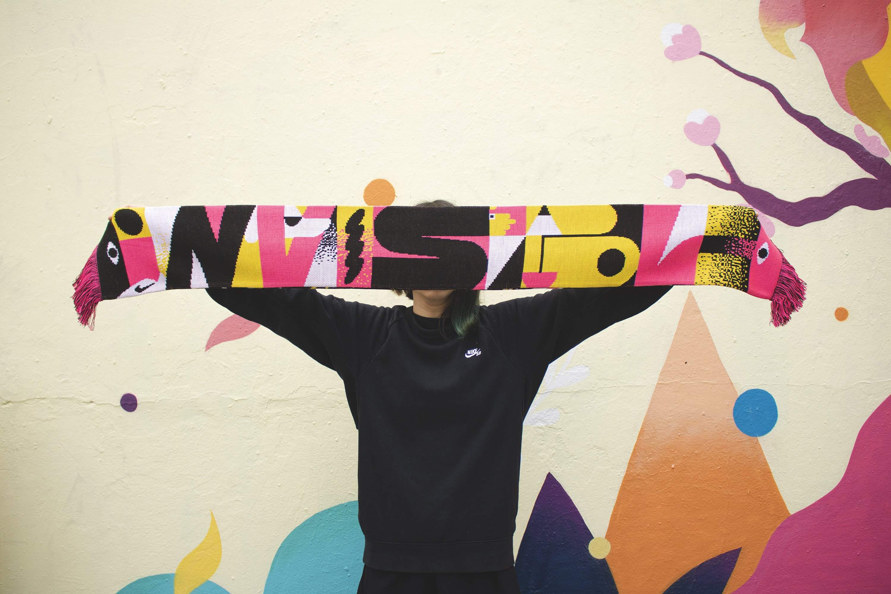 Min x Lobovision - Protect Ya Neck - Circus Network Street Art and Illustration in Porto Portugal