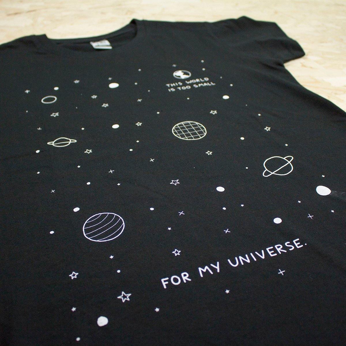 Lara Luís - The world is too small for my universe - T-shirt - Circus Network Street Art and Illustration