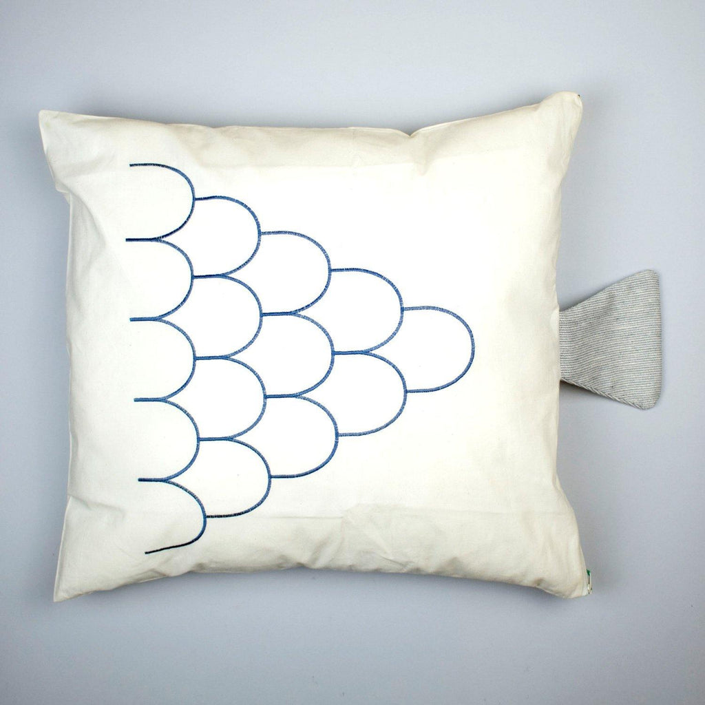 Clara Não - Sardinha - Pillowcase - Circus Network Street Art and Illustration