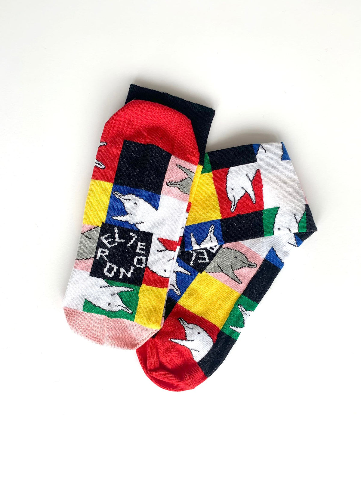 Elleonor - Vichy Dolphins Socks - Circus Network Street Art and Illustration in Porto Portugal
