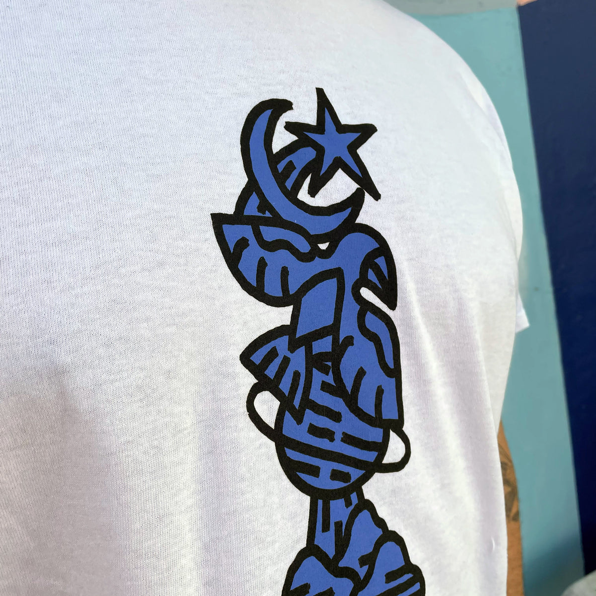 T-shirt The Caver - Circus Network Street Art and Illustration in Porto Portugal