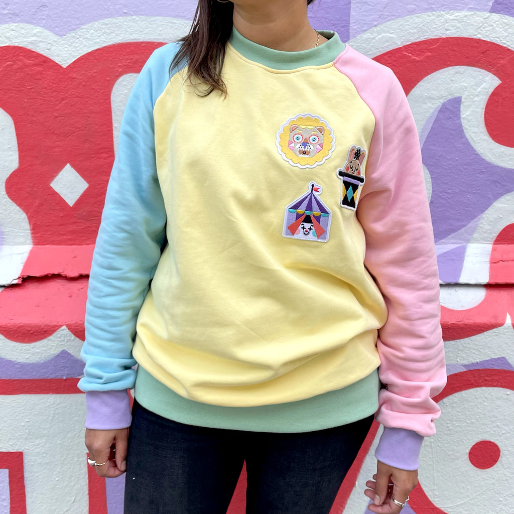 Catarina Glam - Sweatshirt - Circus Network Street Art and Illustration in Porto Portugal