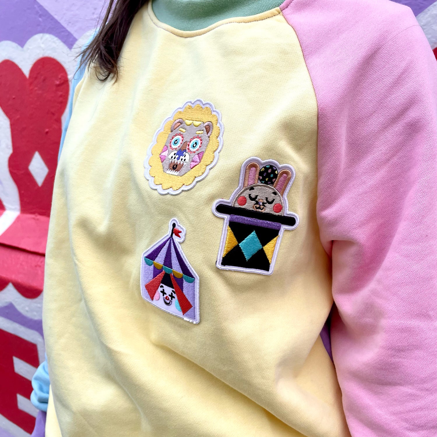 Catarina Glam - Sweatshirt - Circus Network Street Art and Illustration in Porto Portugal