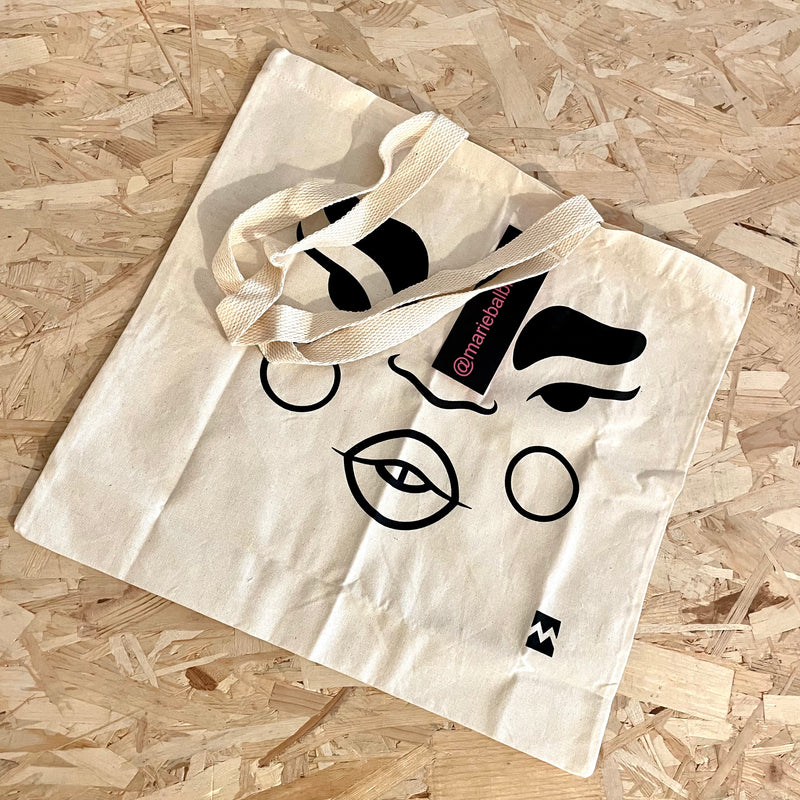 Mariê Balbinot - Eco Bag - Circus Network Street Art and Illustration in Porto Portugal